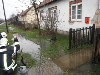 Belvíz eltávolítás.
