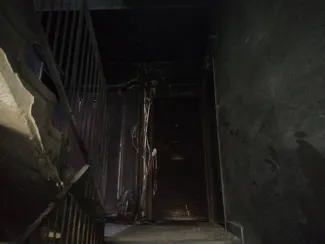 Villanyóra szekrény égett a lakótelepen
